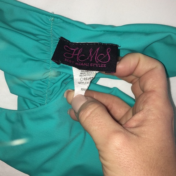 Hot Miami Styles scrunch butt bikini strapless - Picture 4 of 5